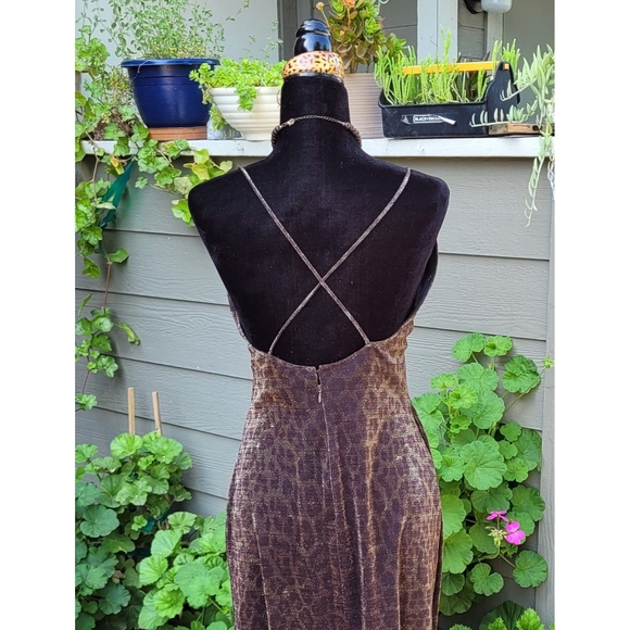 Elegant evening glittery leopard print maxi dress - Picture 2 of 5